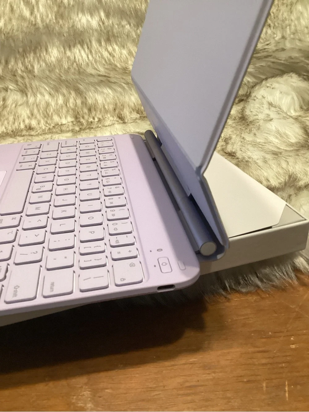Magnetic Keyboard Case for Tablet - Lavender